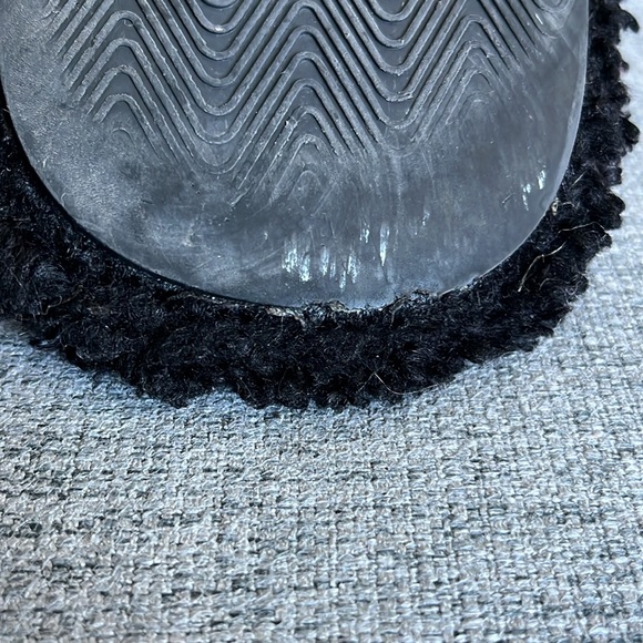 Balenciaga Men's Furry Slide Sandal - Picture 3 of 5